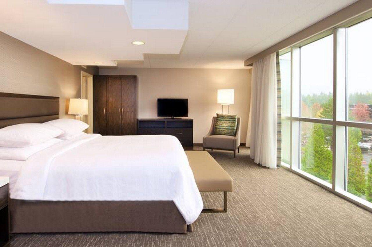 Embassy Suites By Hilton Seattle Белвю Екстериор снимка